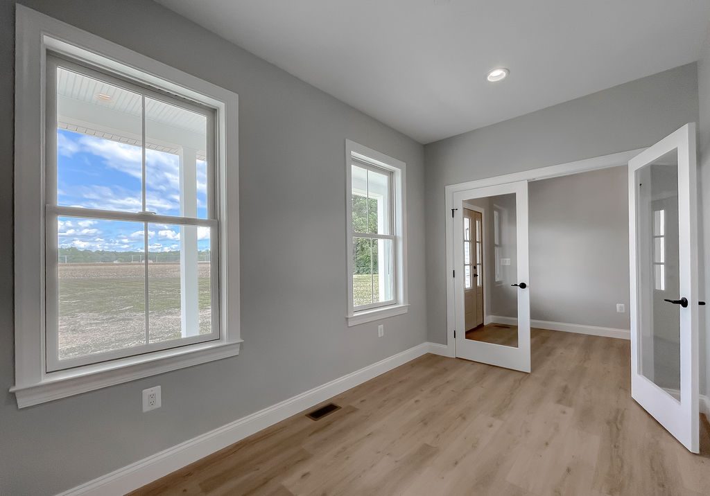 Julia's Knoll Farmhouse by Shady Lane Construction, photo 5