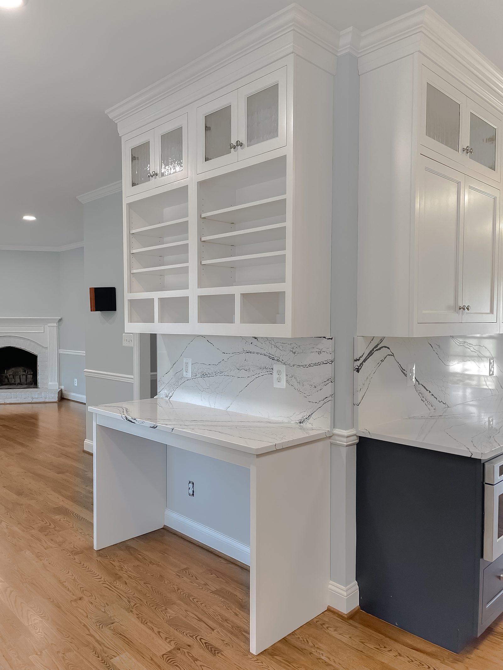 Sink window and bay in the Mill Creek luxury kitchen remodel